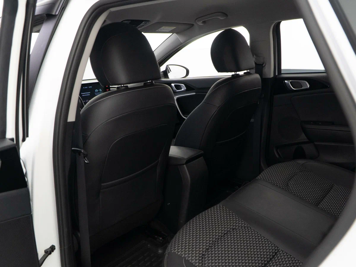 KIA Ceed SW - Изображение №26