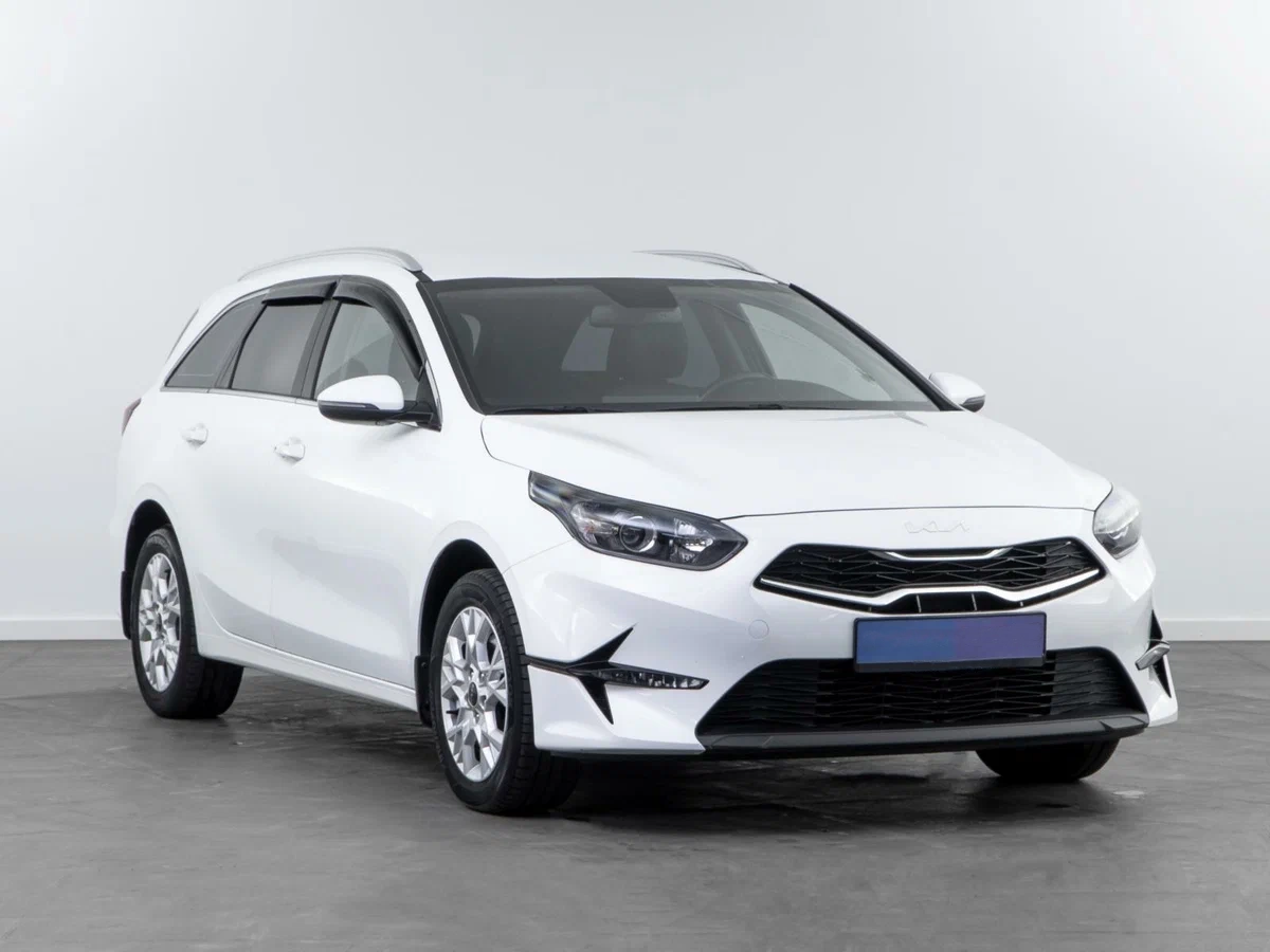 Купить KIA Ceed SW в Екатеринбурге