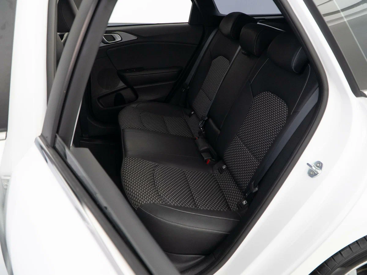 KIA Ceed SW - Изображение №24