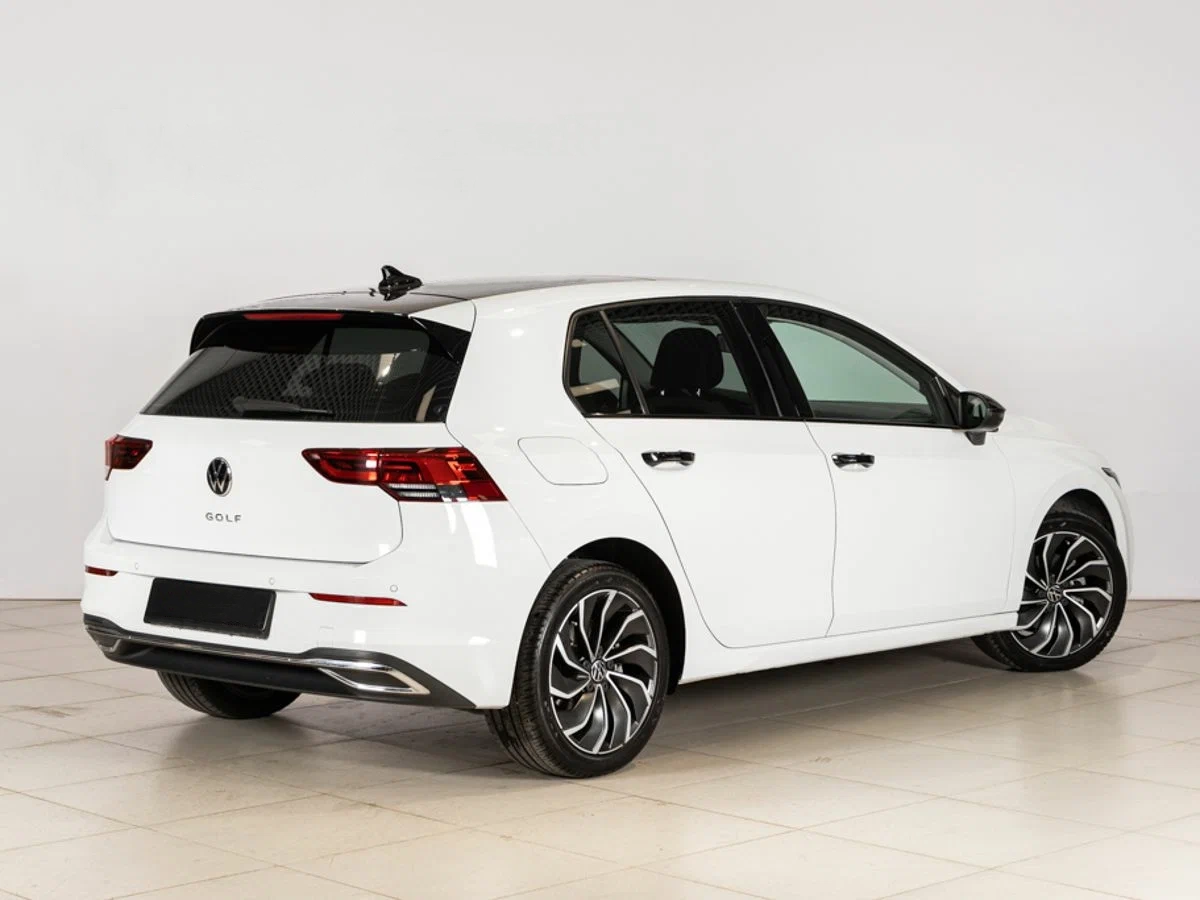 Автомобили Volkswagen Golf по сниженной цене