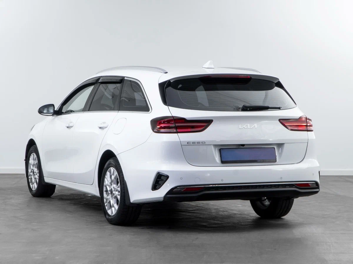 KIA Ceed SW - Изображение №3